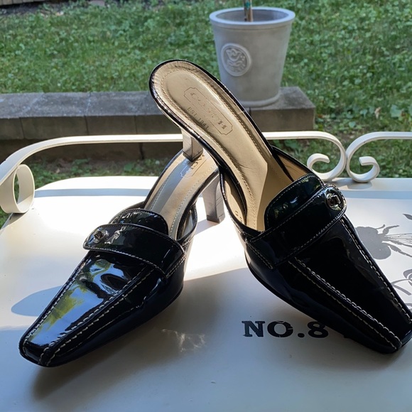 NWOT COACH MULES w SILVER LOGO LOCK PATENT LEATHER❤️ MADE IN 🇮🇹 ITALY - Picture 1 of 12